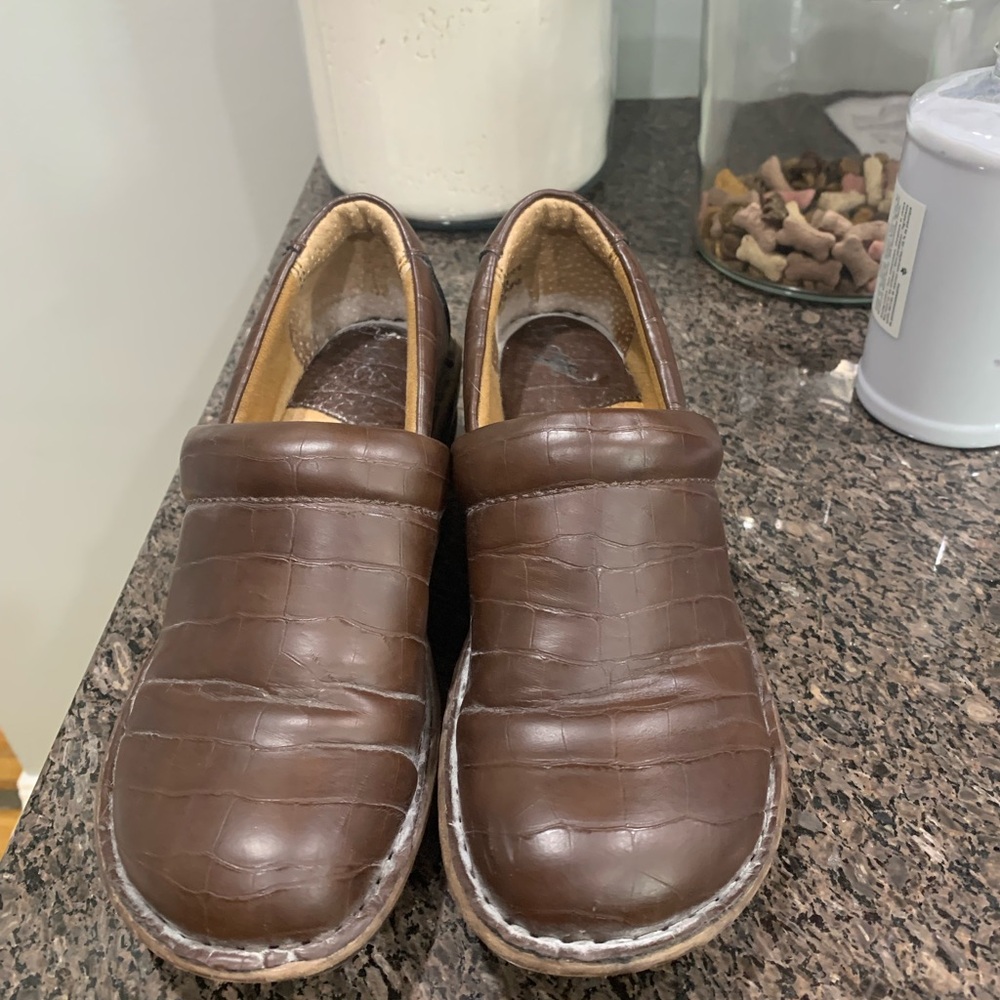 boc Brown Leather Mules